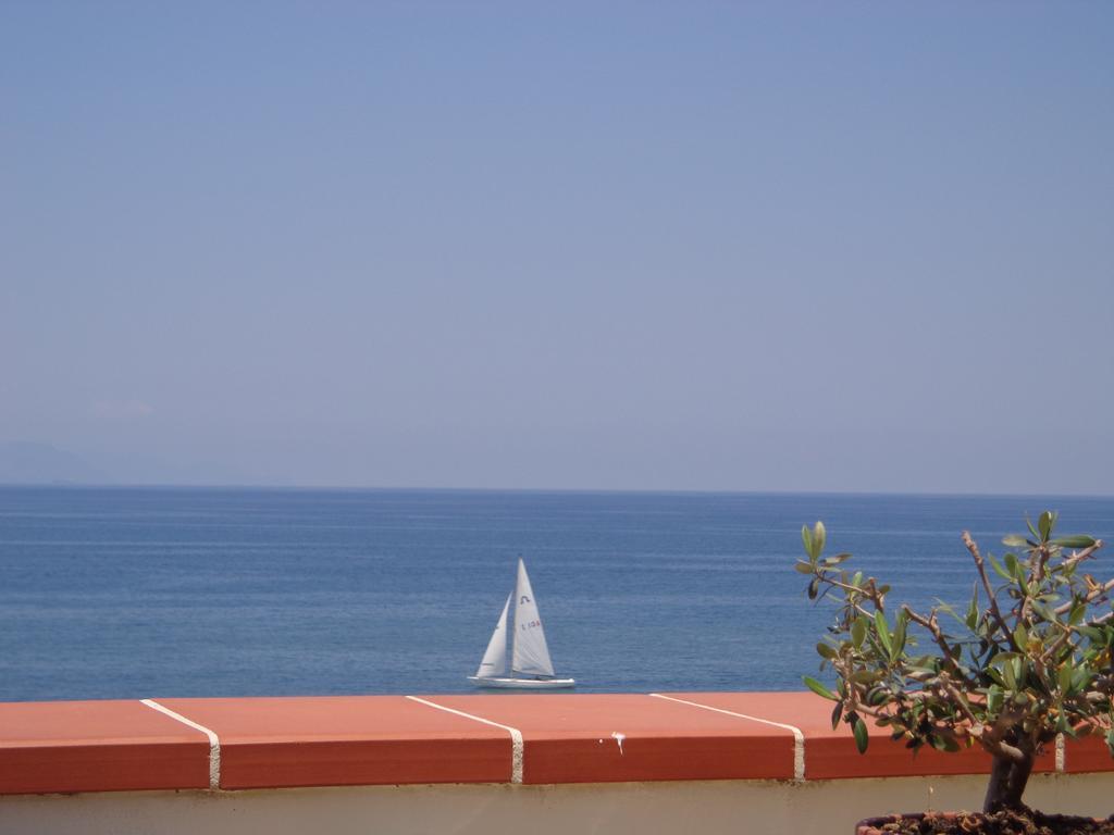 Vacanze Al Mare Patrizia'S Sweet Home Terme Vigliatore Exterior photo
